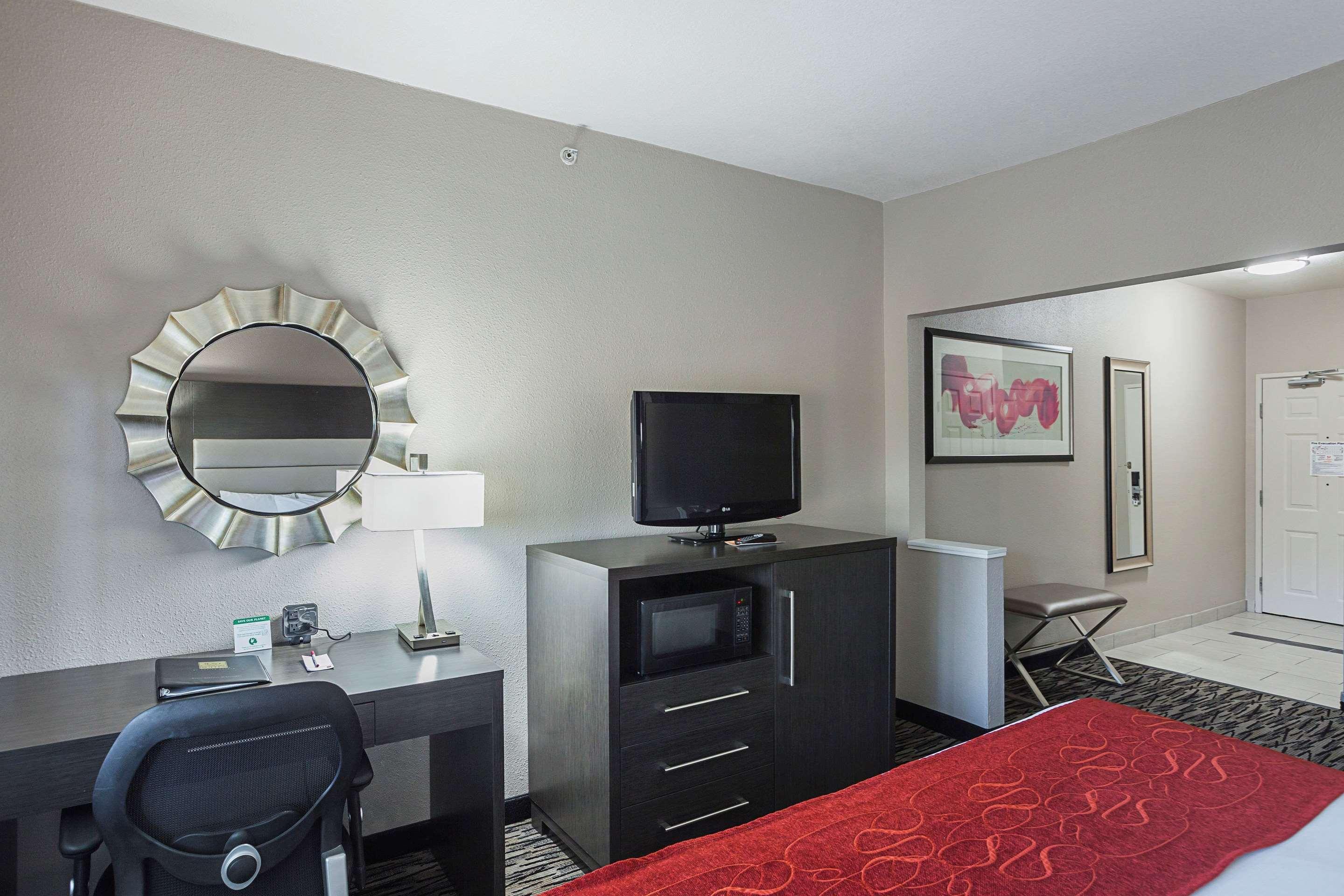 Comfort Suites Λούισβιλ Εξωτερικό φωτογραφία